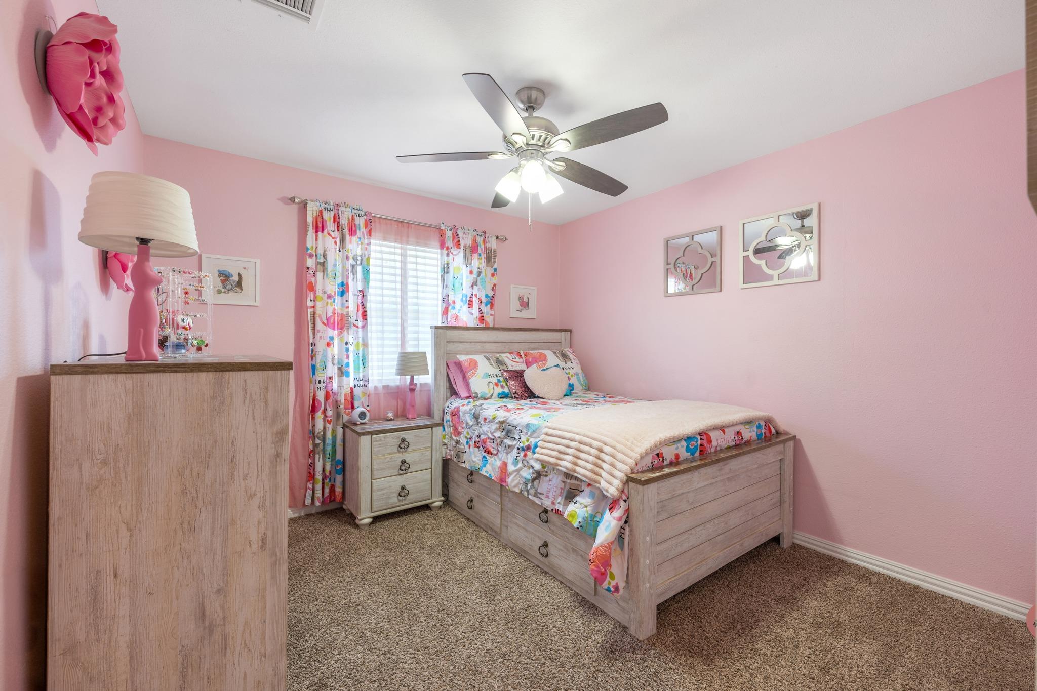 303 McCoy Ln, Hutto, TX 78634