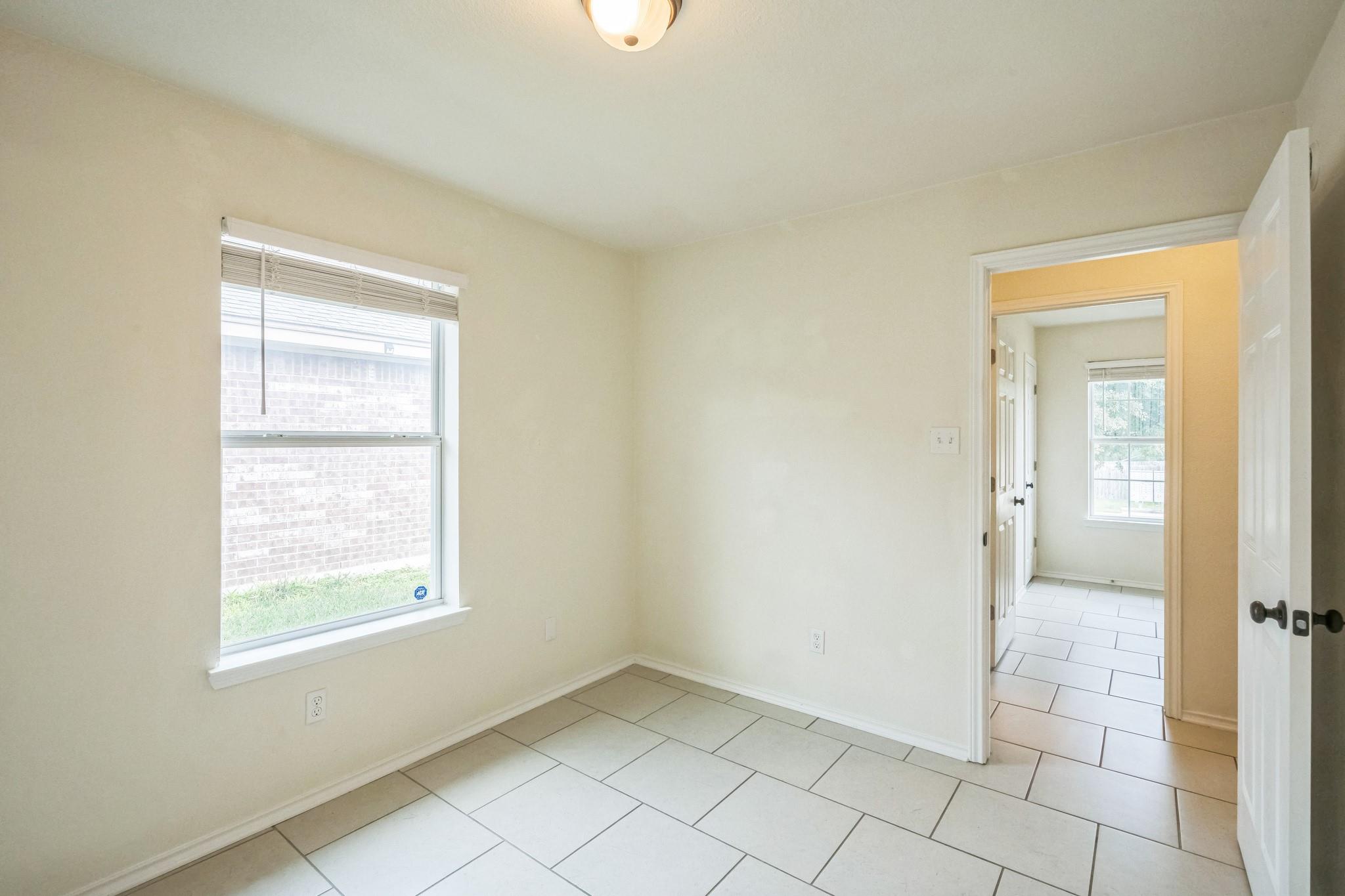 224 Amber Ln, Jarrell, TX 76537