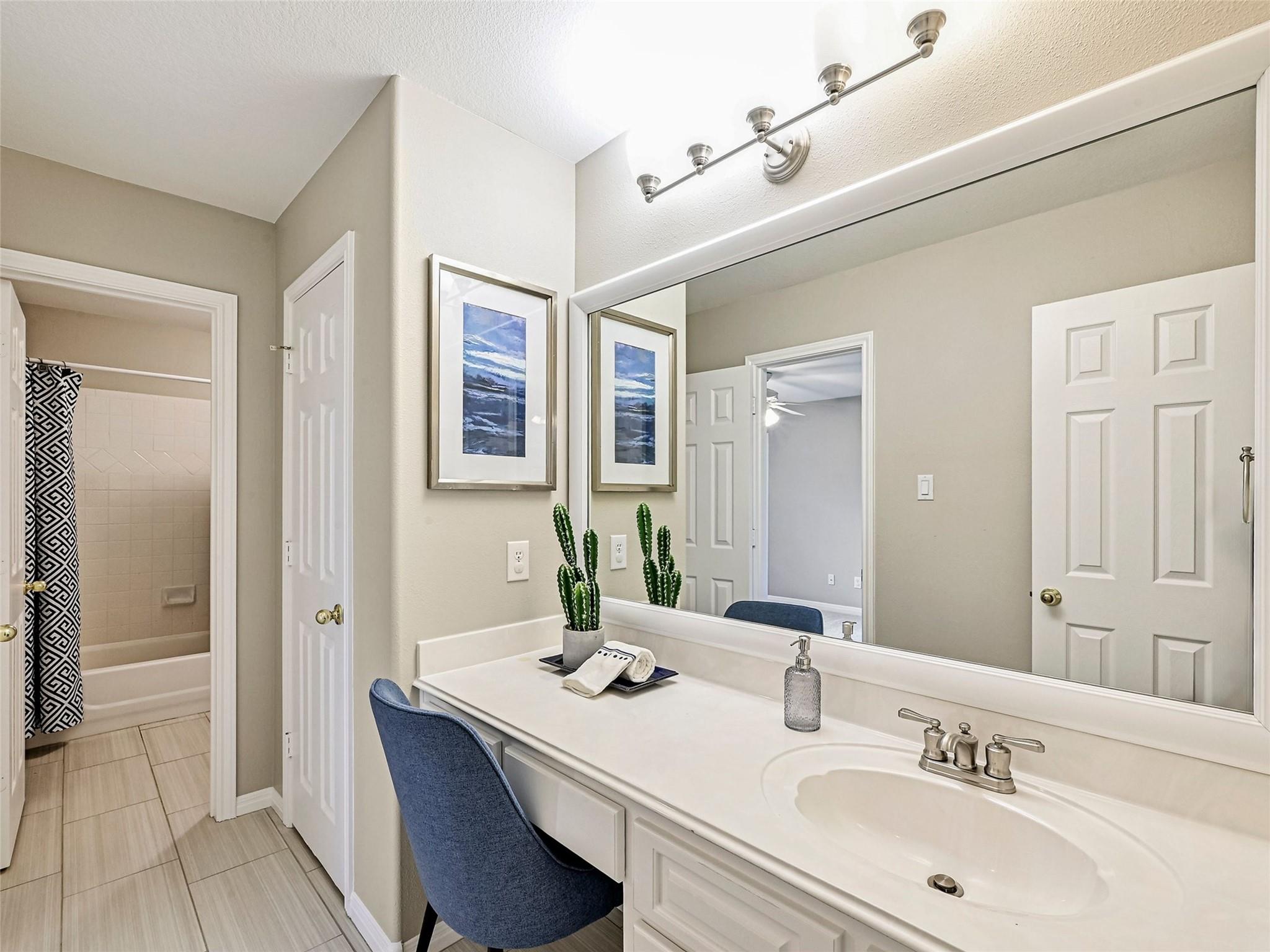 10106 Dianella Ln, Austin, TX 78759