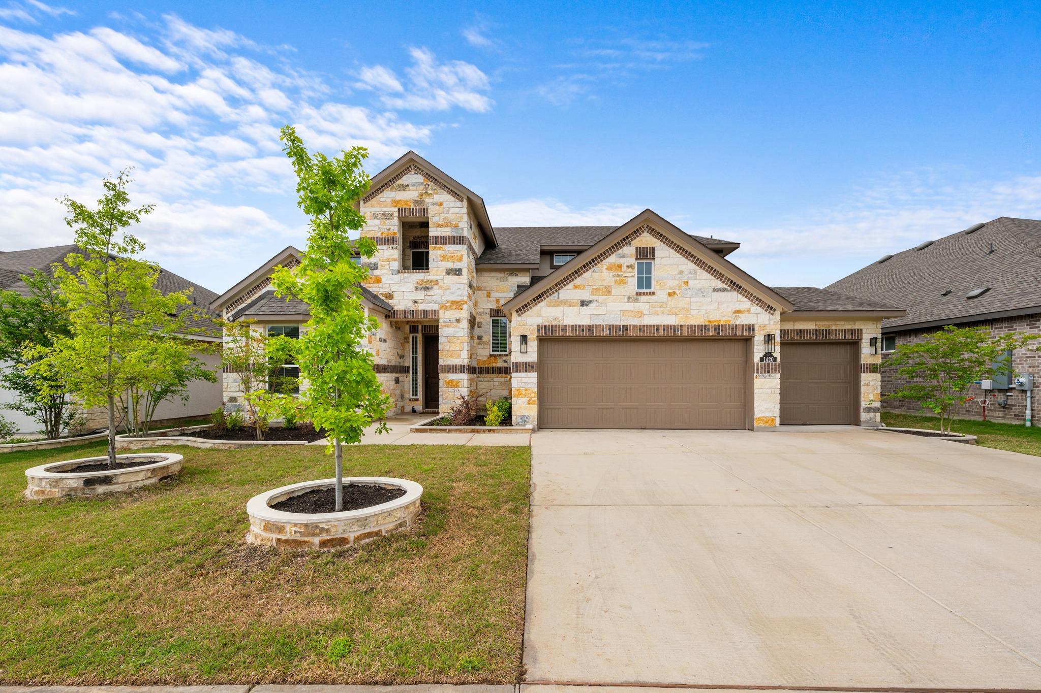 1420 Bermuda Dr, Georgetown, TX 78628