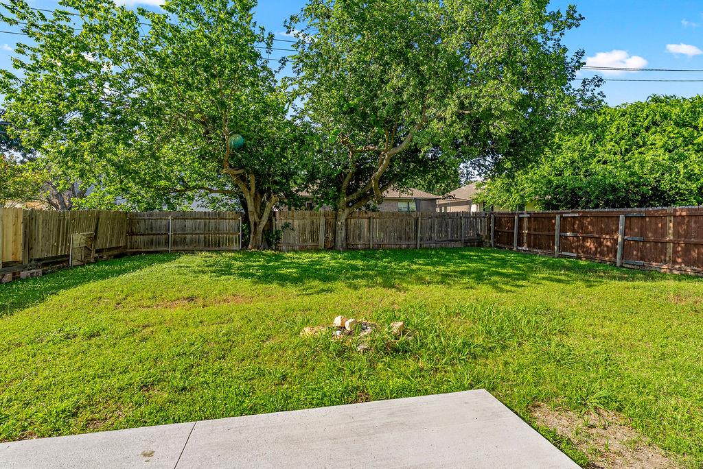 1209 Apollo Cir, Round Rock, TX 78664