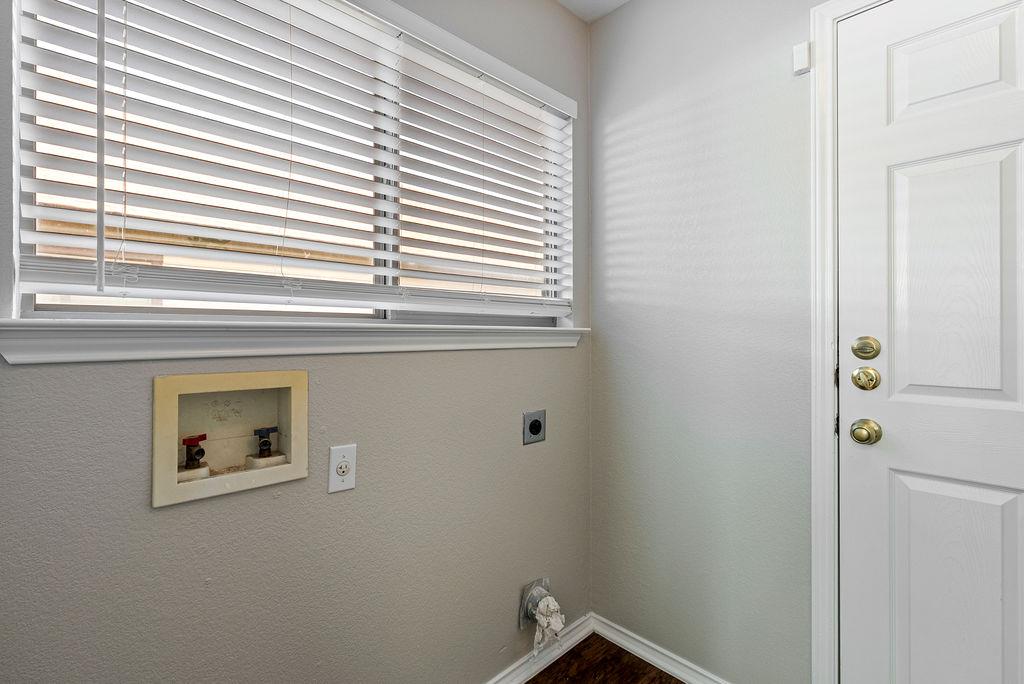 1209 Apollo Cir, Round Rock, TX 78664