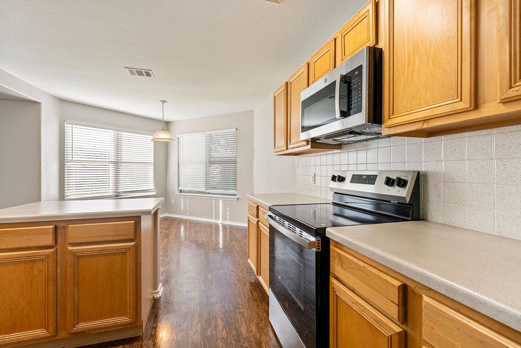 1209 Apollo Cir, Round Rock, TX 78664