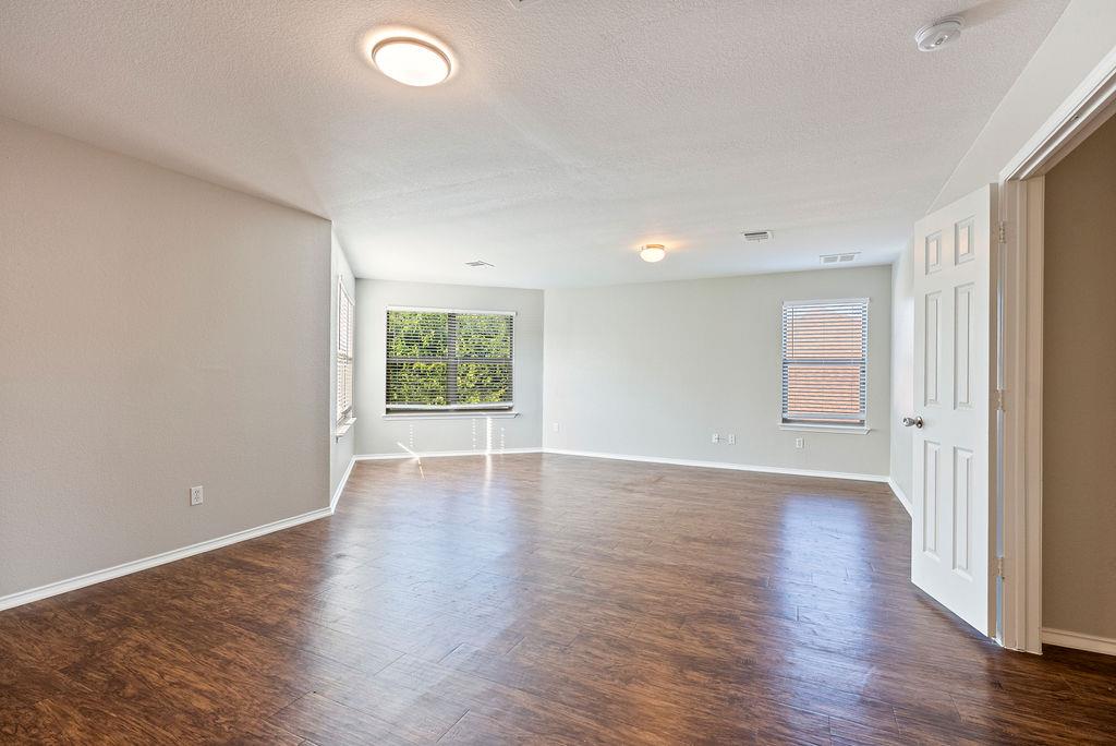 1209 Apollo Cir, Round Rock, TX 78664