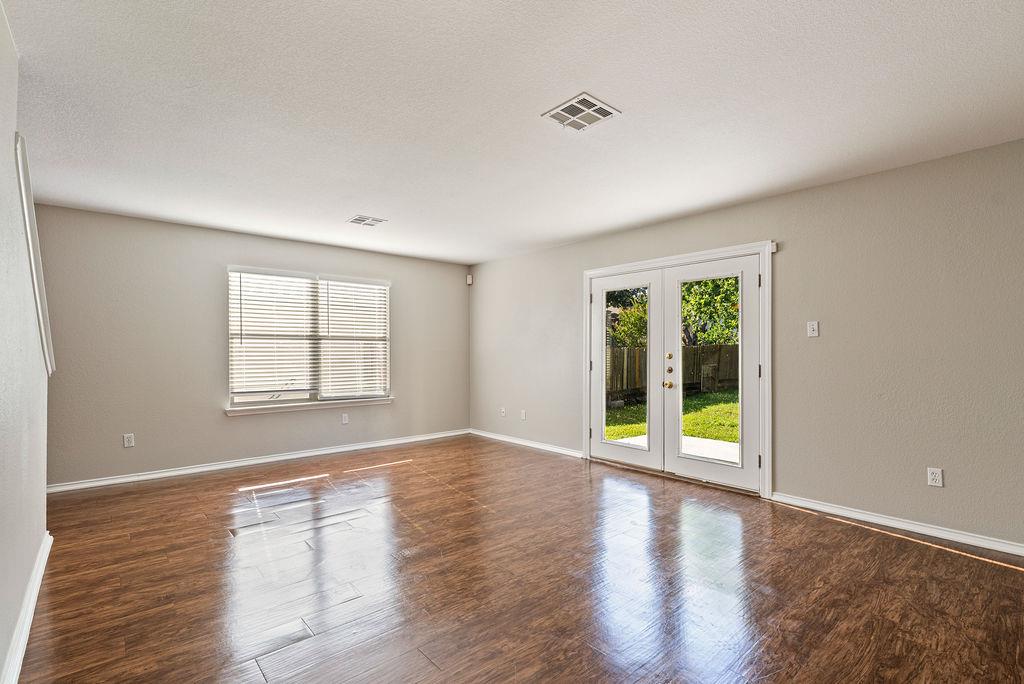1209 Apollo Cir, Round Rock, TX 78664
