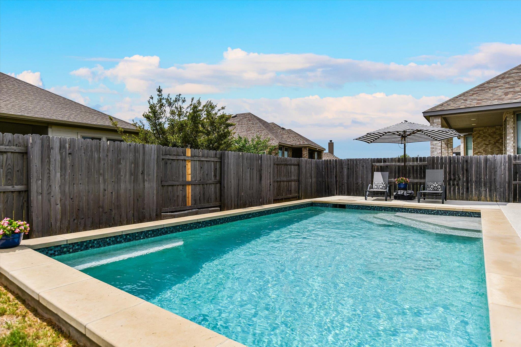 813 Whitetail Dr, Round Rock, TX 78681