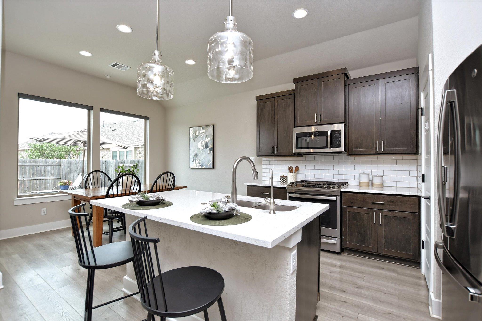 813 Whitetail Dr, Round Rock, TX 78681