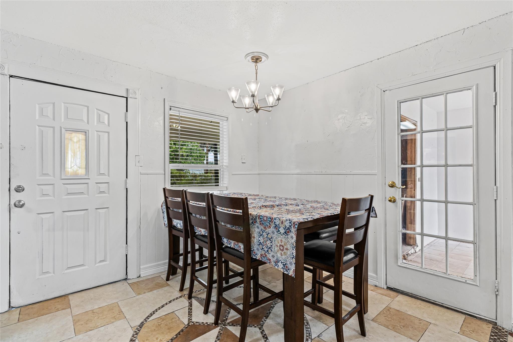 9104 Glenn Ln, Austin, TX 78753