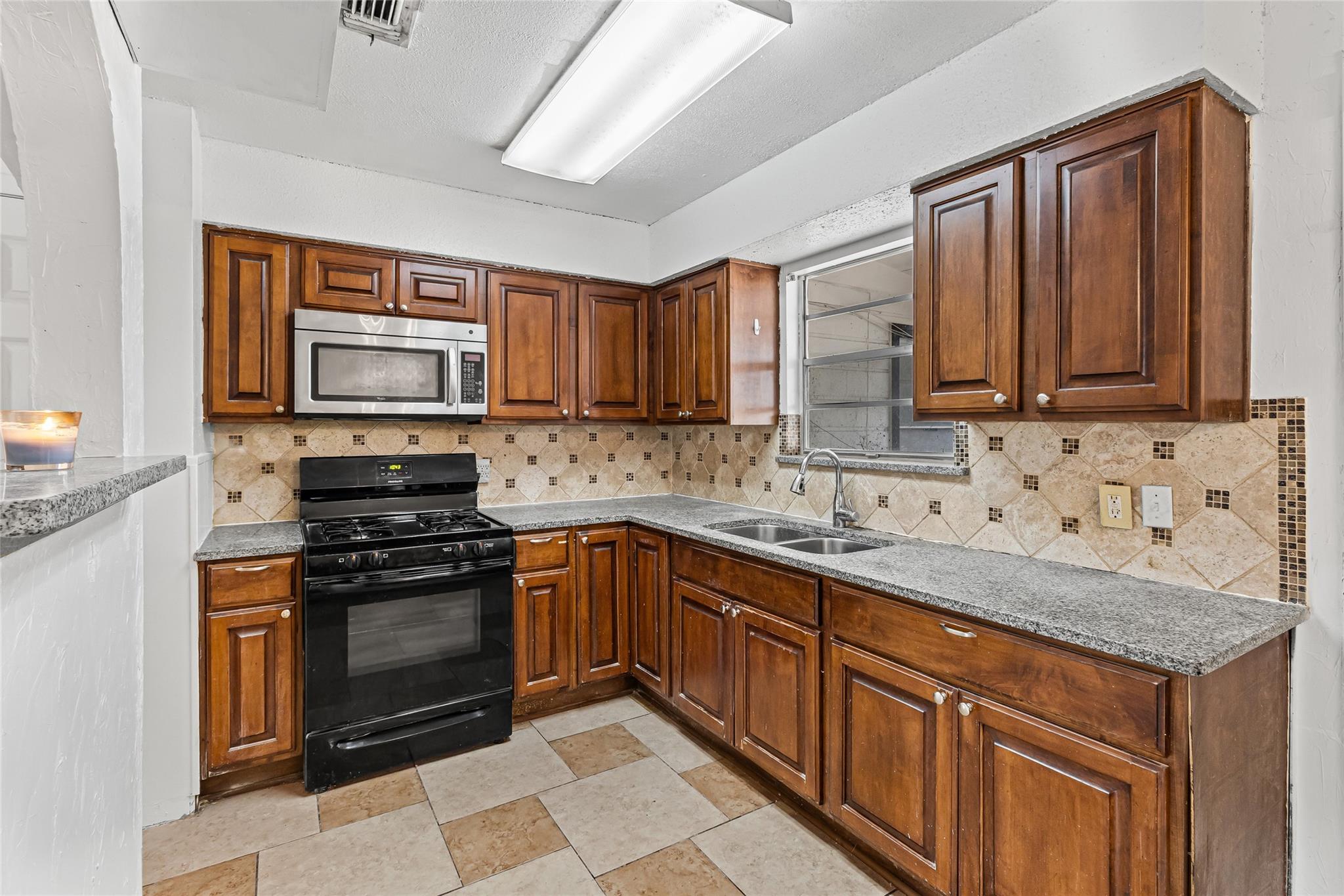 9104 Glenn Ln, Austin, TX 78753