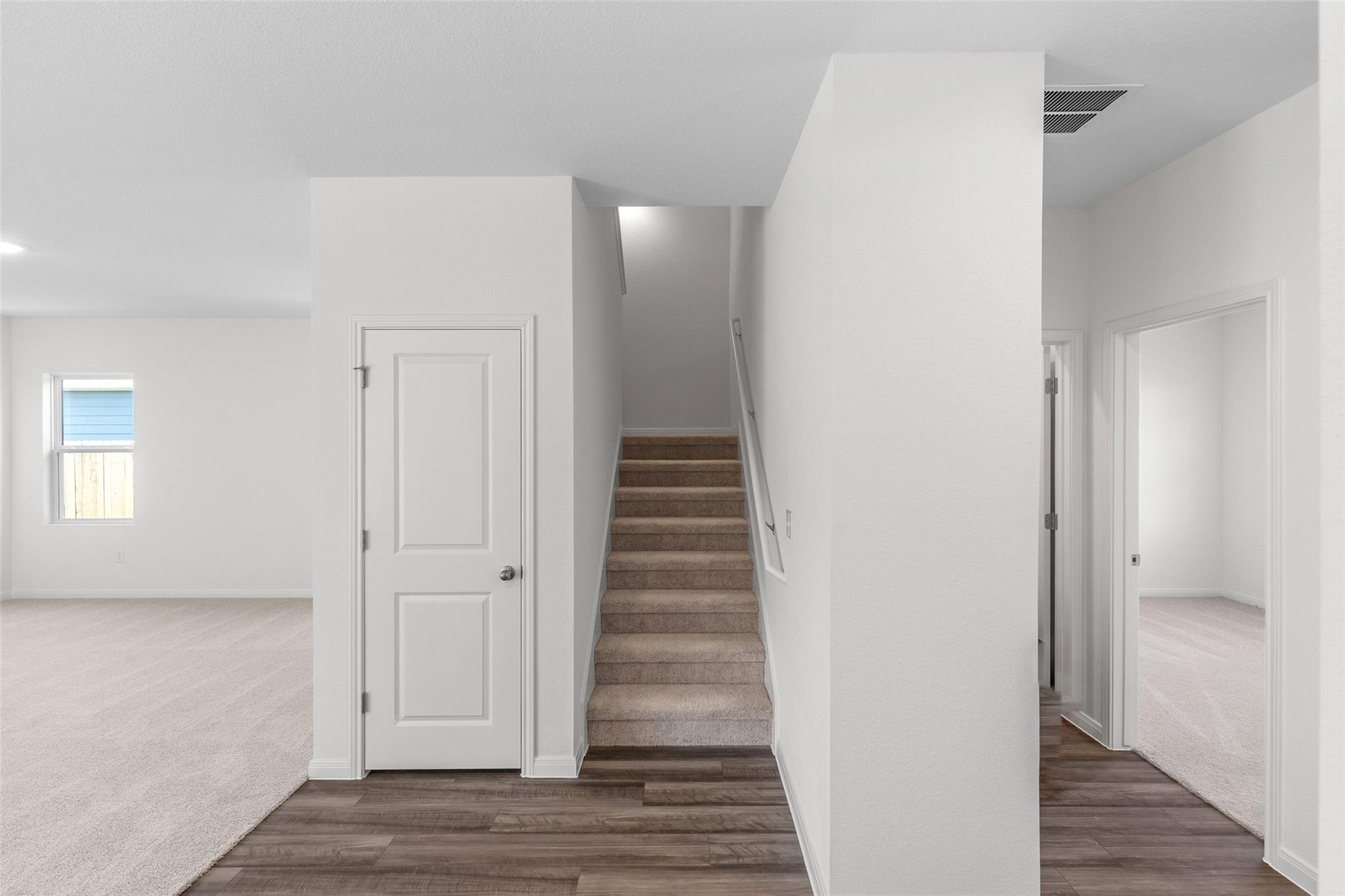 140 MULLEN Way, Taylor, TX 76574