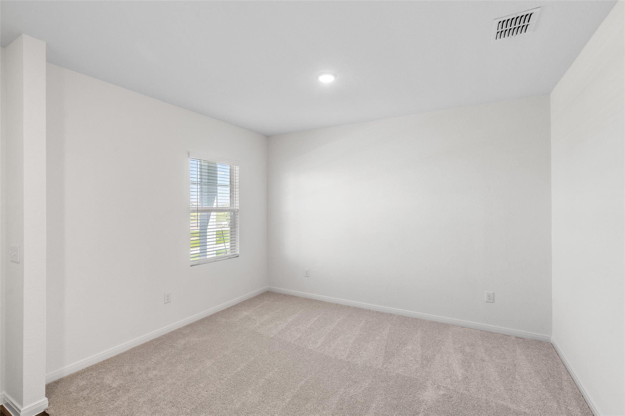 140 MULLEN Way, Taylor, TX 76574