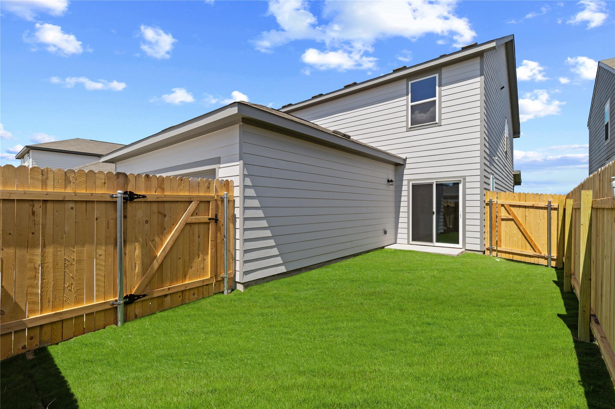 140 MULLEN Way, Taylor, TX 76574