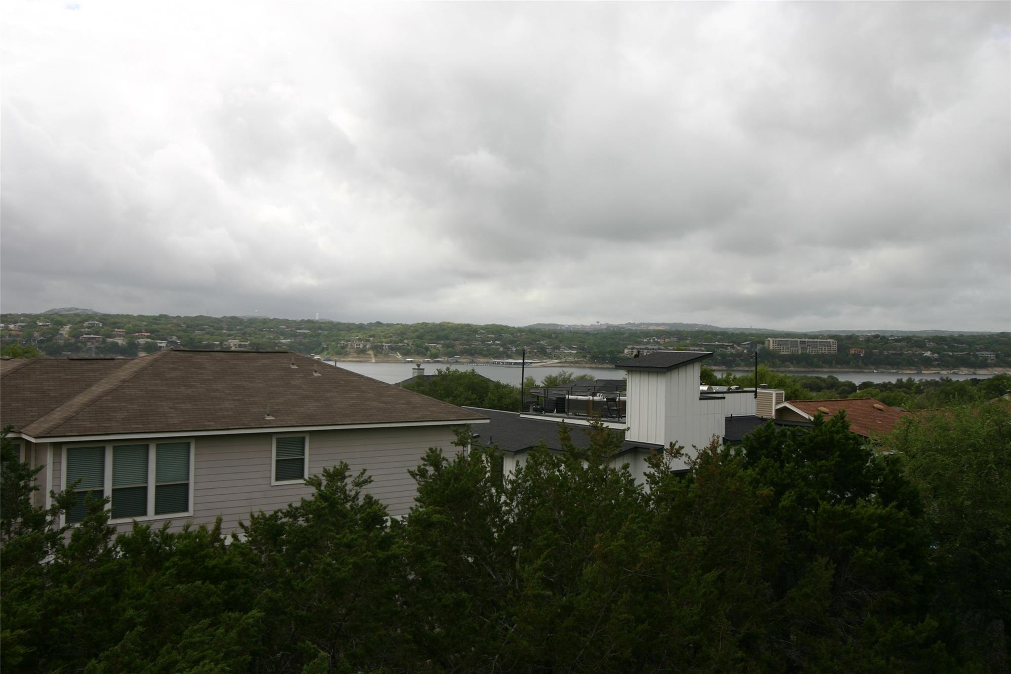 332 Southwind Rd, Point Venture, TX 78645