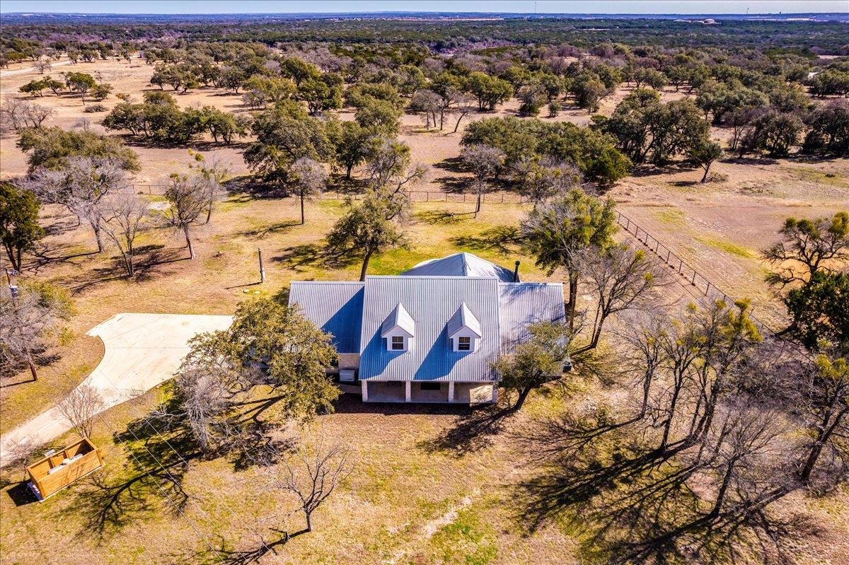 8301 Brewer Ln, Salado, TX 76571