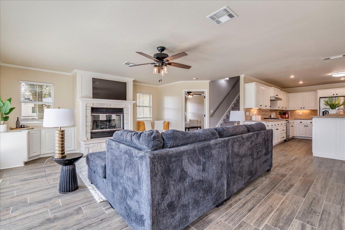 8301 Brewer Ln, Salado, TX 76571