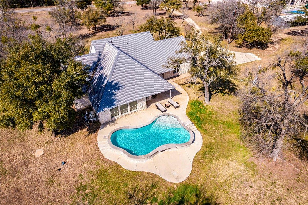 8301 Brewer Ln, Salado, TX 76571