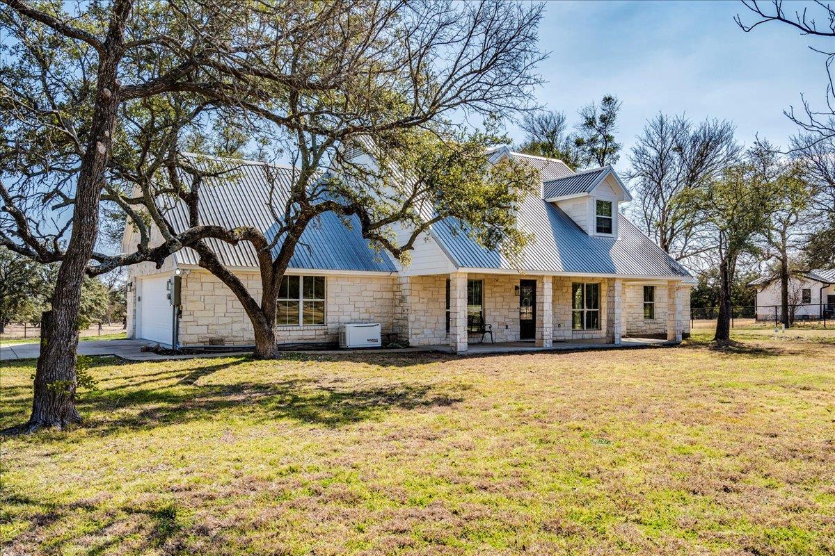 8301 Brewer Ln, Salado, TX 76571