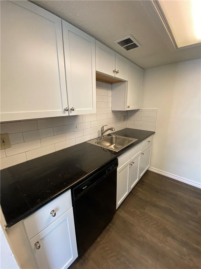 2401 Leon St # 206, Austin, TX 78705