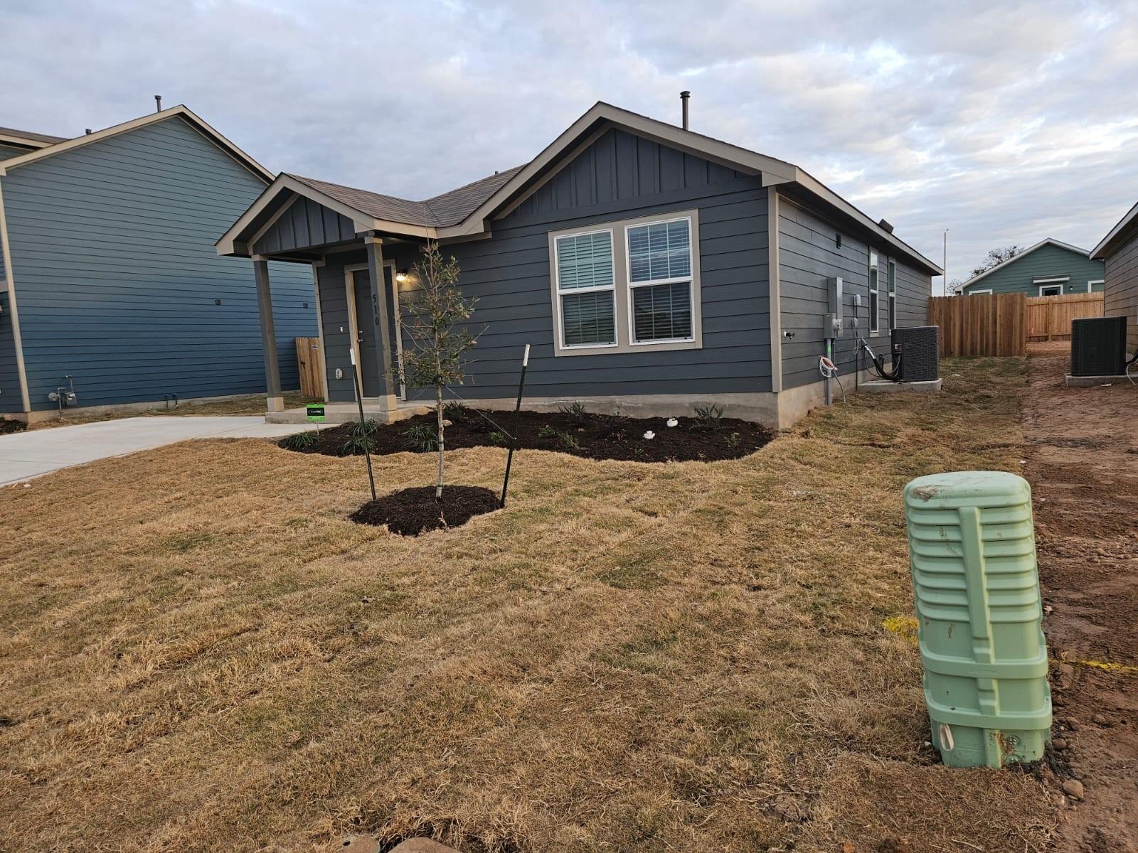 510 Sunray Dr, Lockhart, TX 78644