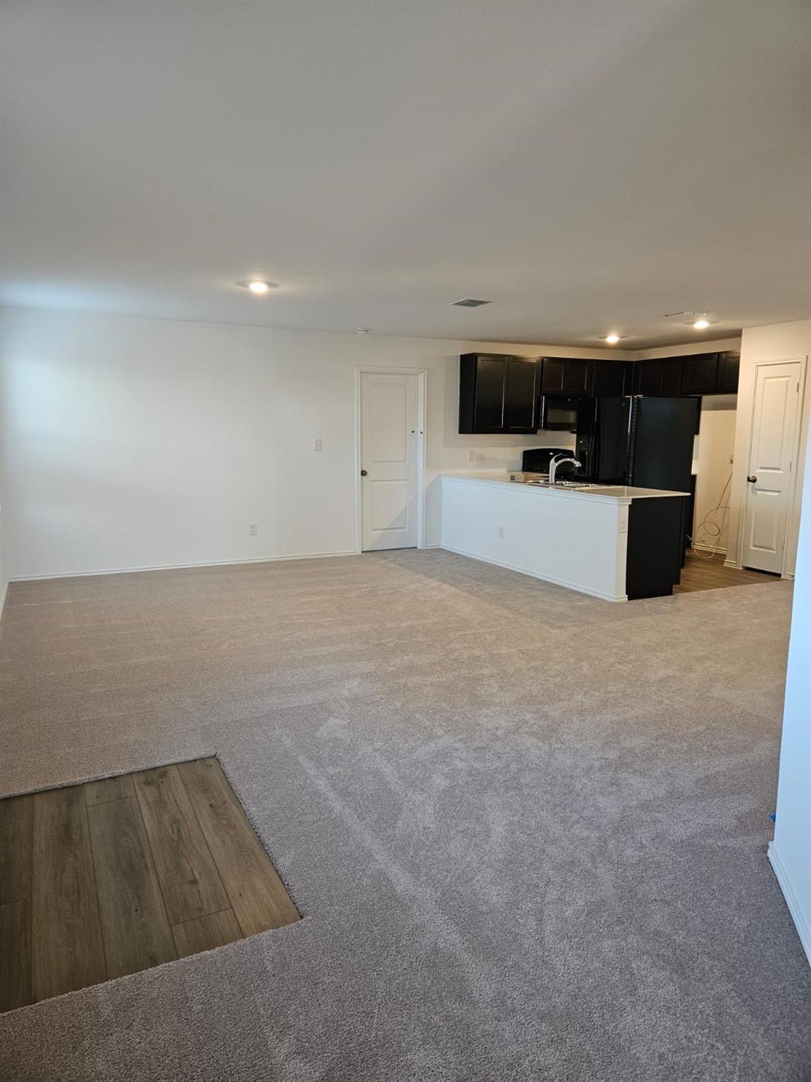 510 Sunray Dr, Lockhart, TX 78644