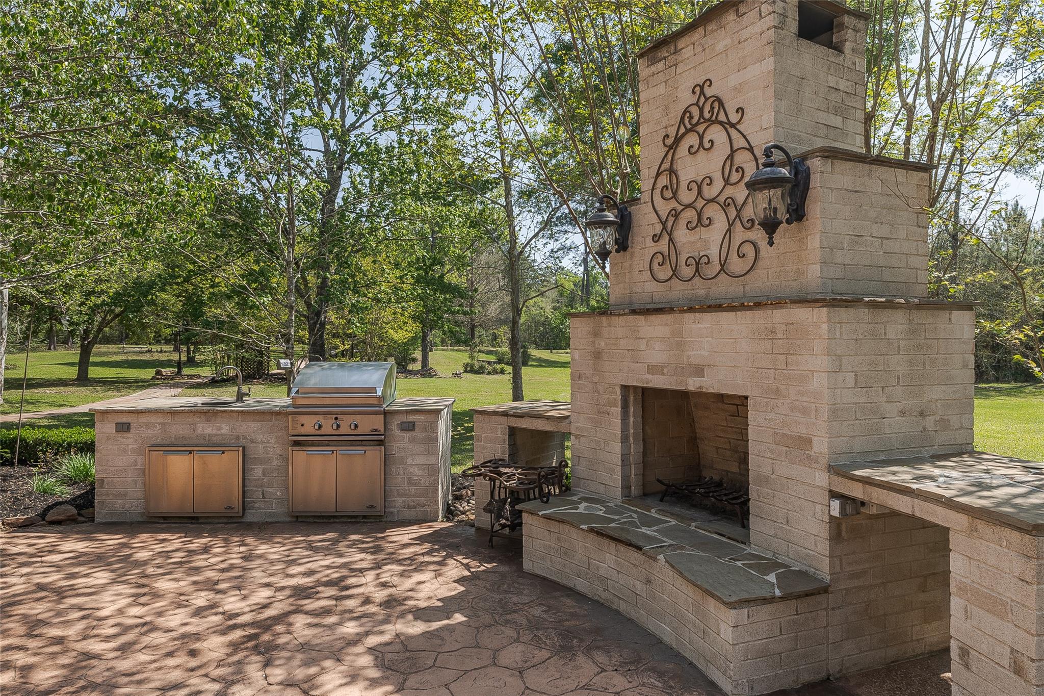 1815 Fm 82, Newton, TX 75956