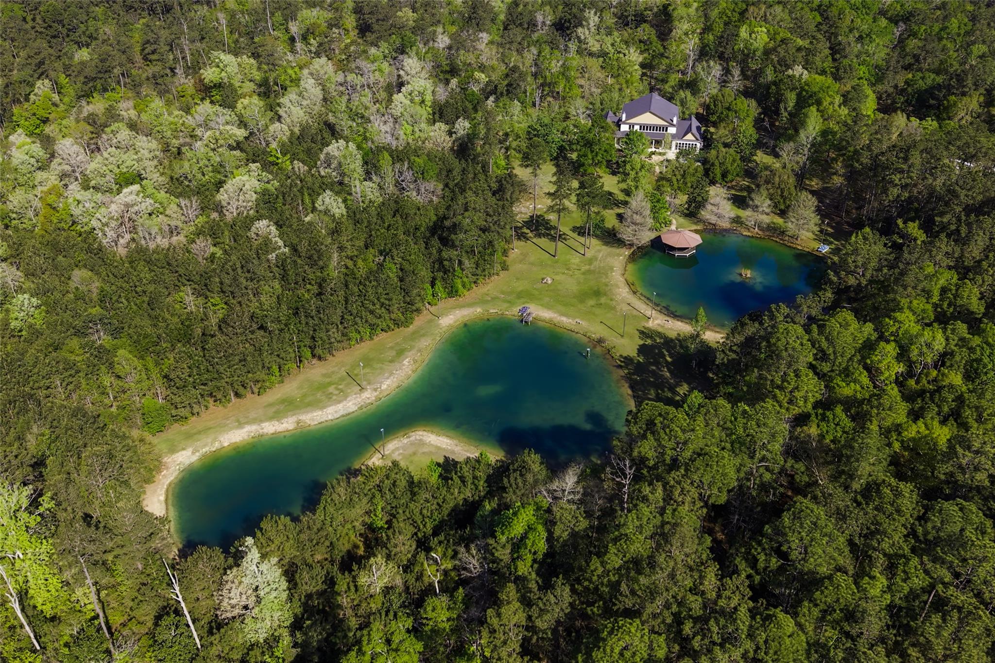 1815 Fm 82, Newton, TX 75956