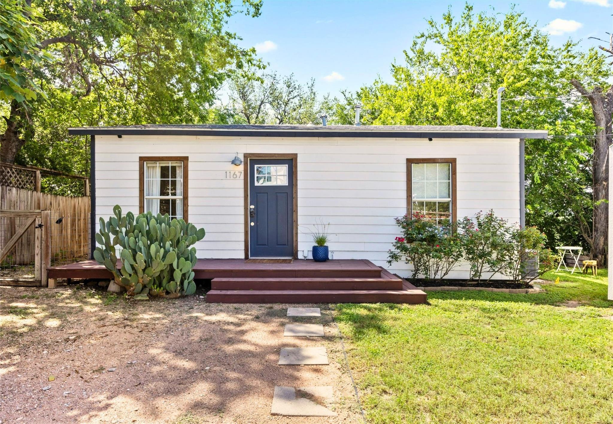 1167 Ridgeway Dr, Austin, TX 78702