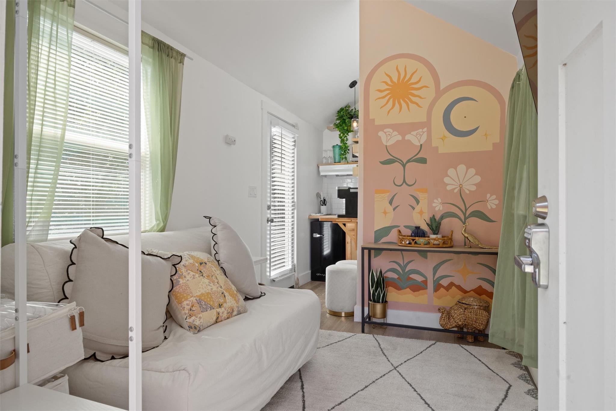 1167 Ridgeway Dr, Austin, TX 78702