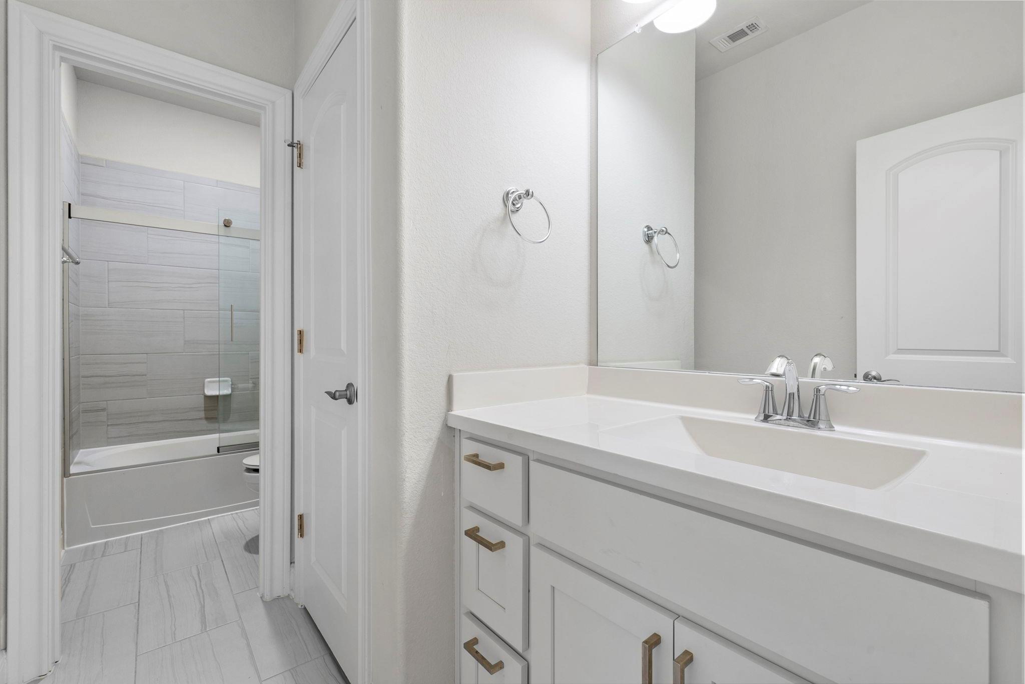 2504 Long Lasso Pass, Leander, TX 78641