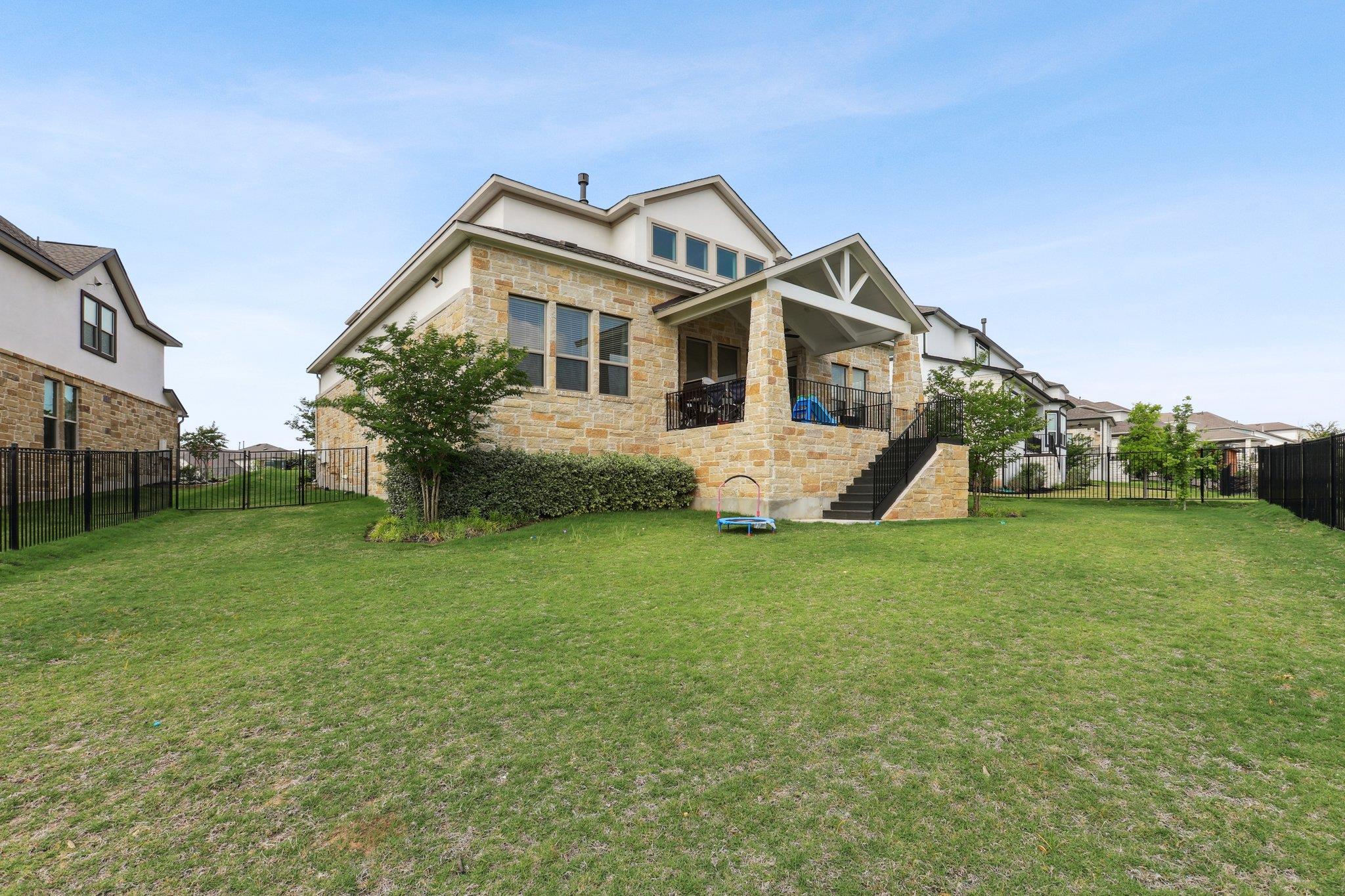 616 Buena Onda Way, Austin, TX 78738