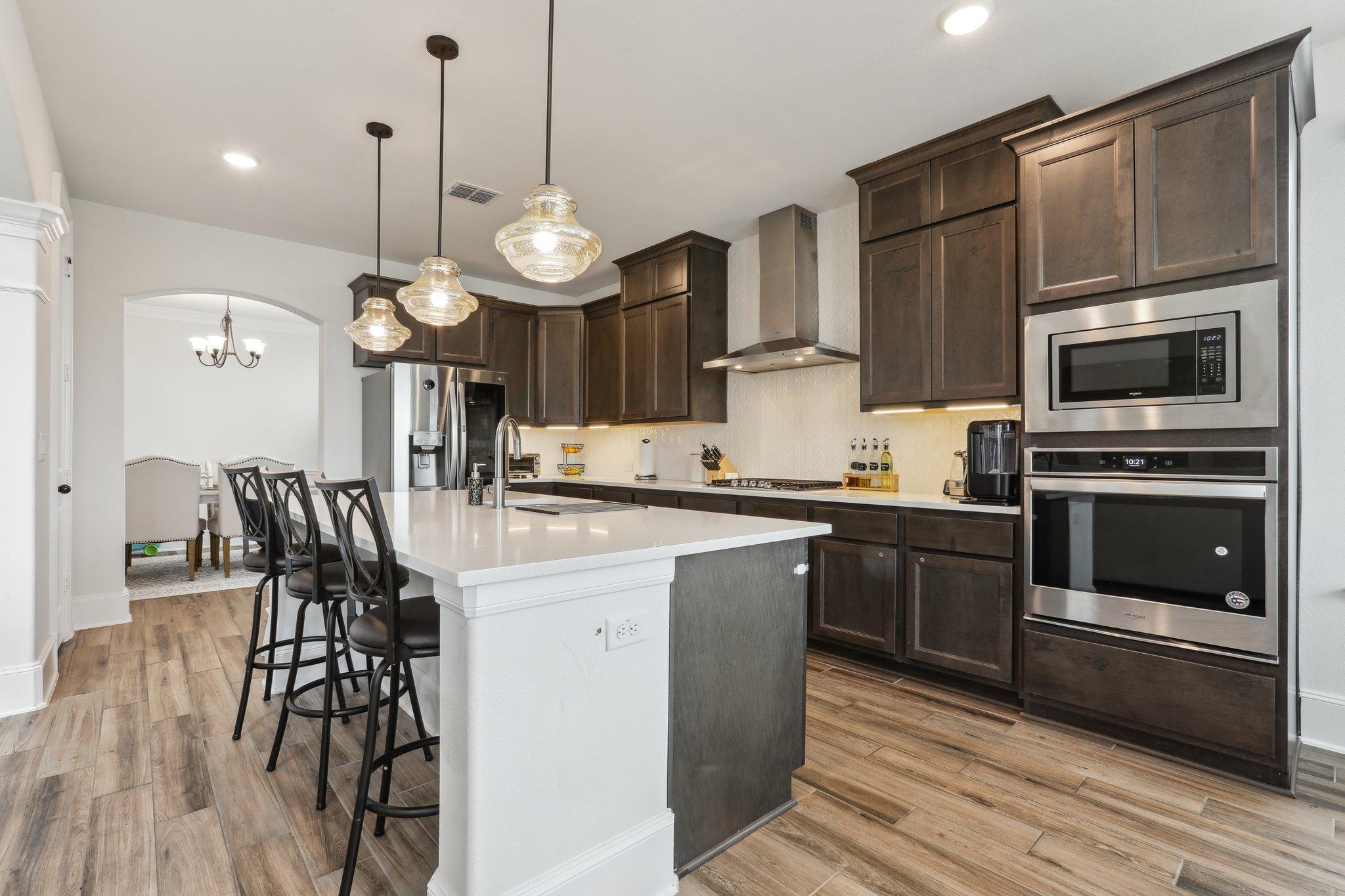 616 Buena Onda Way, Austin, TX 78738