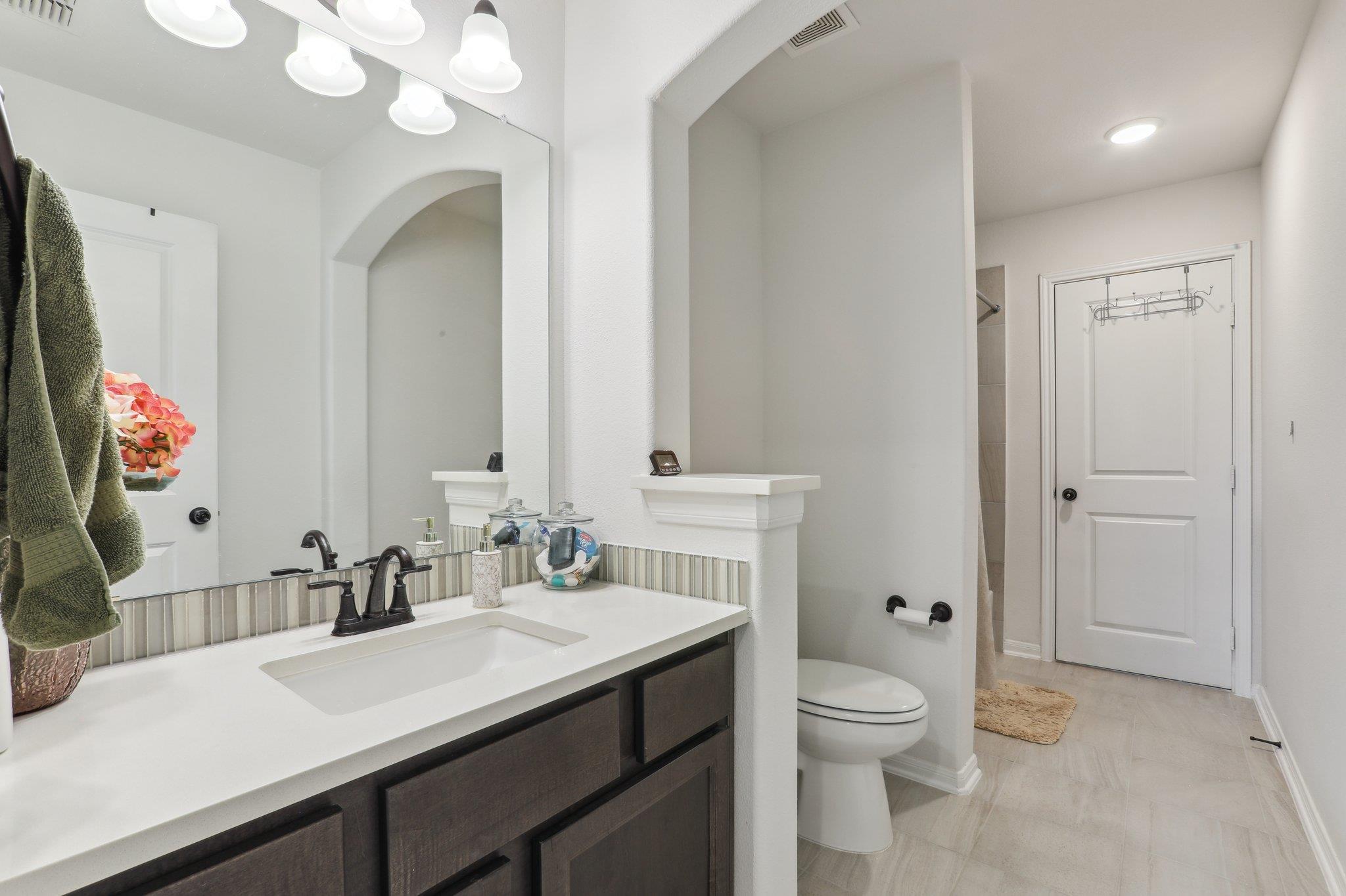 616 Buena Onda Way, Austin, TX 78738