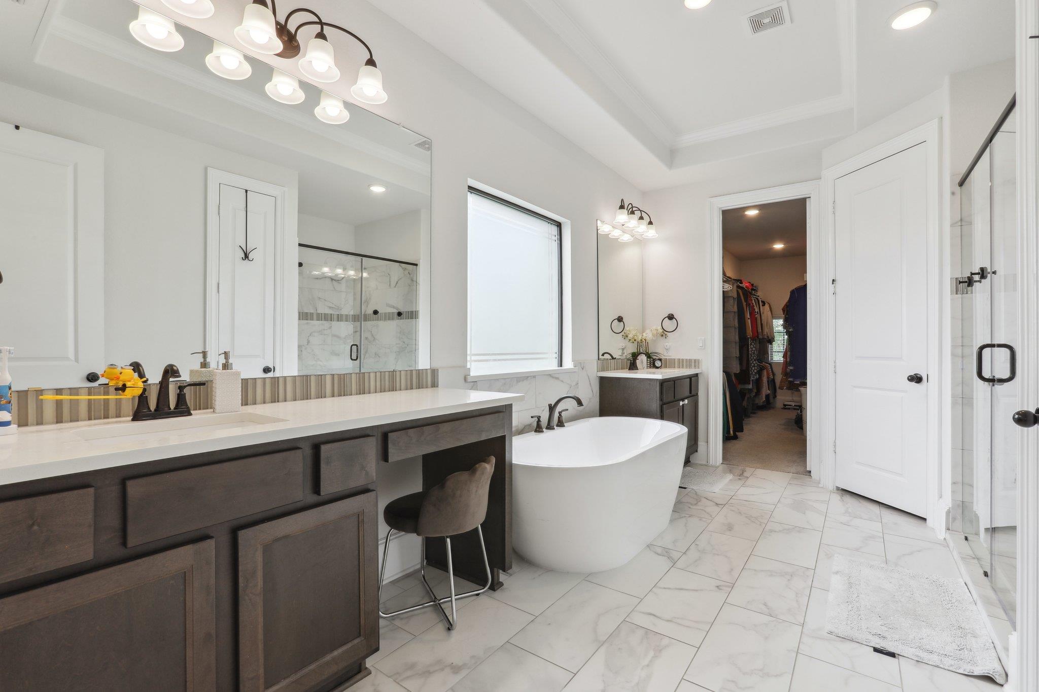 616 Buena Onda Way, Austin, TX 78738