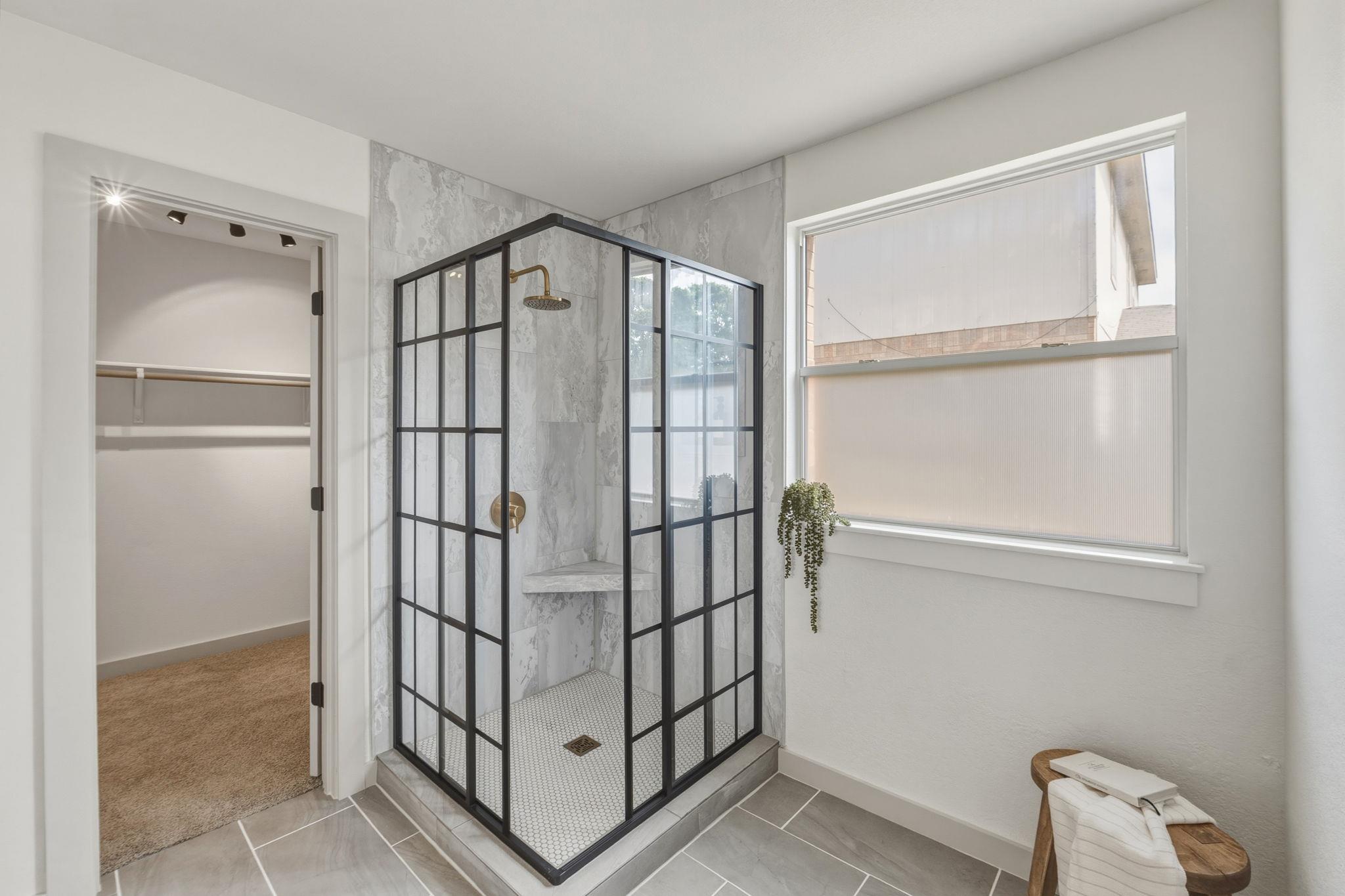 211 Banner Ave, Leander, TX 78641