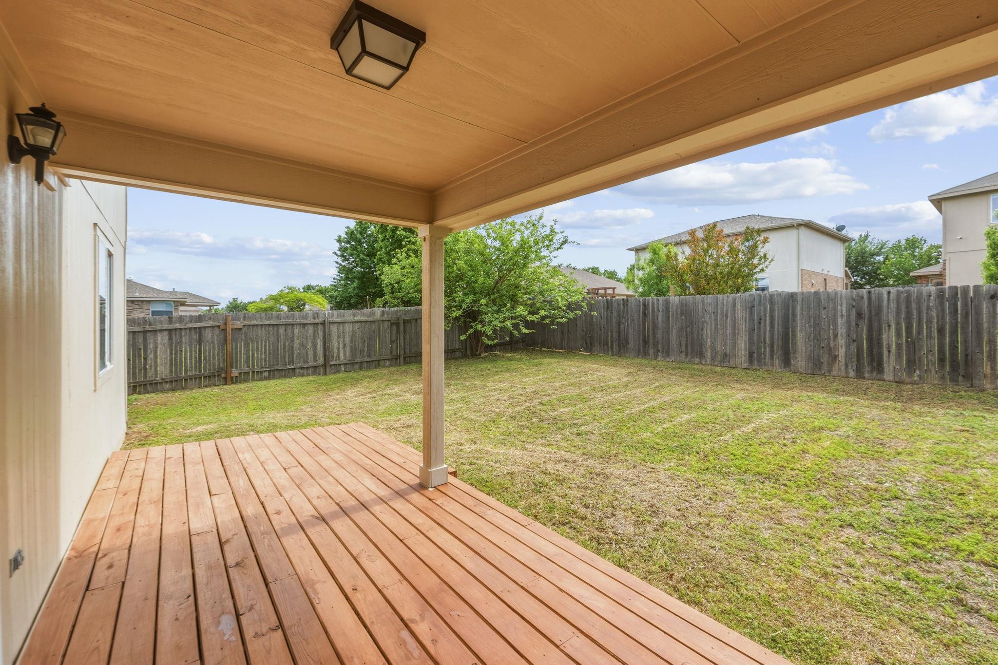 211 Banner Ave, Leander, TX 78641