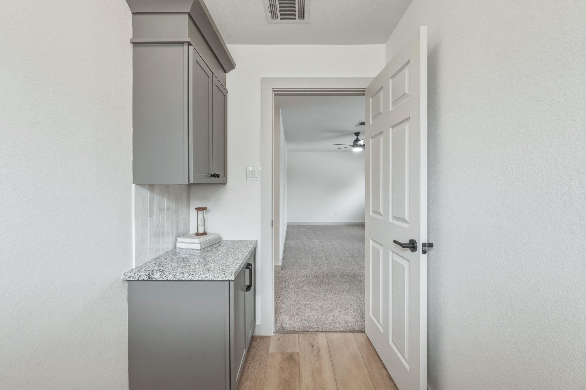 211 Banner Ave, Leander, TX 78641