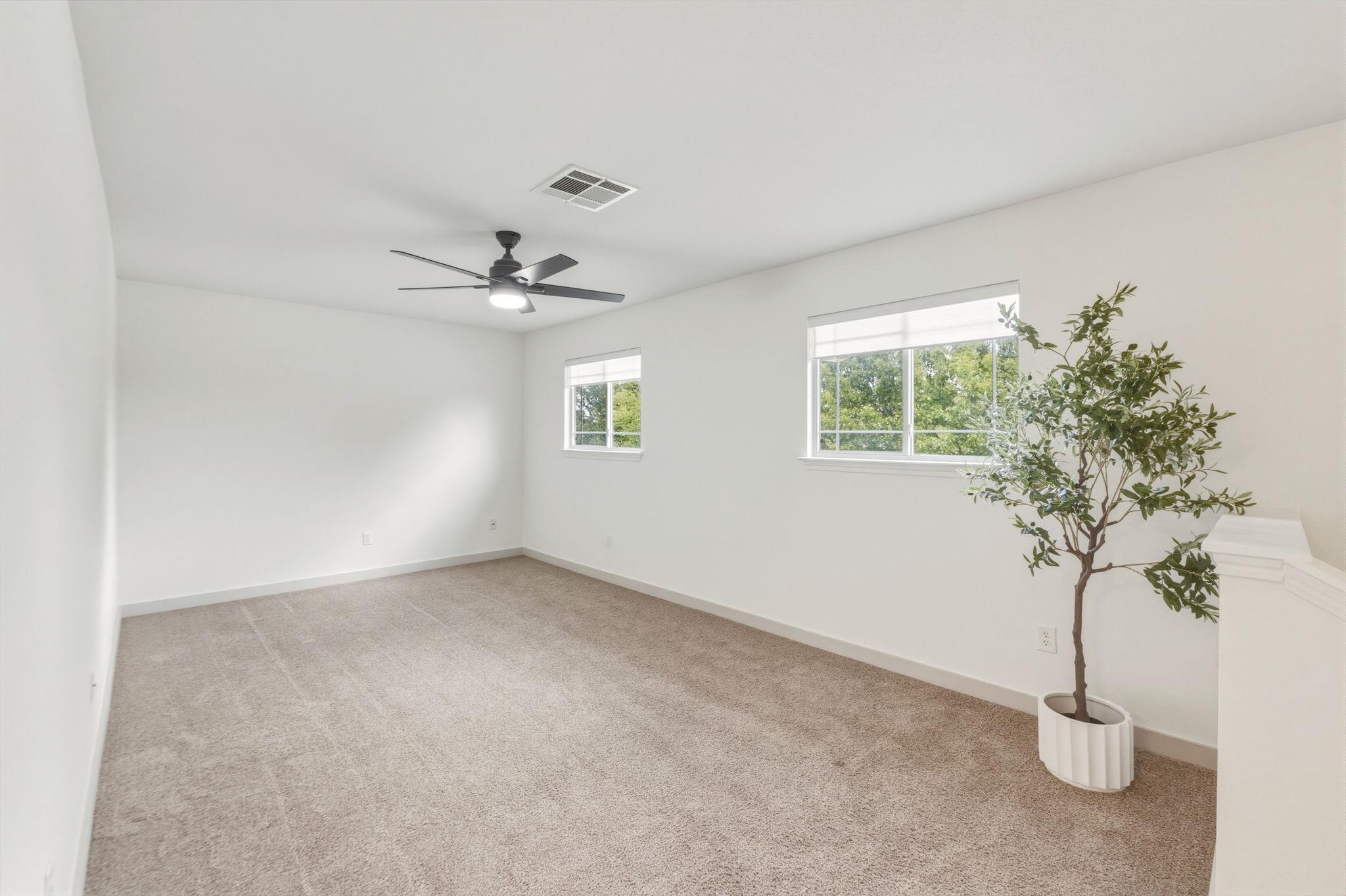 211 Banner Ave, Leander, TX 78641