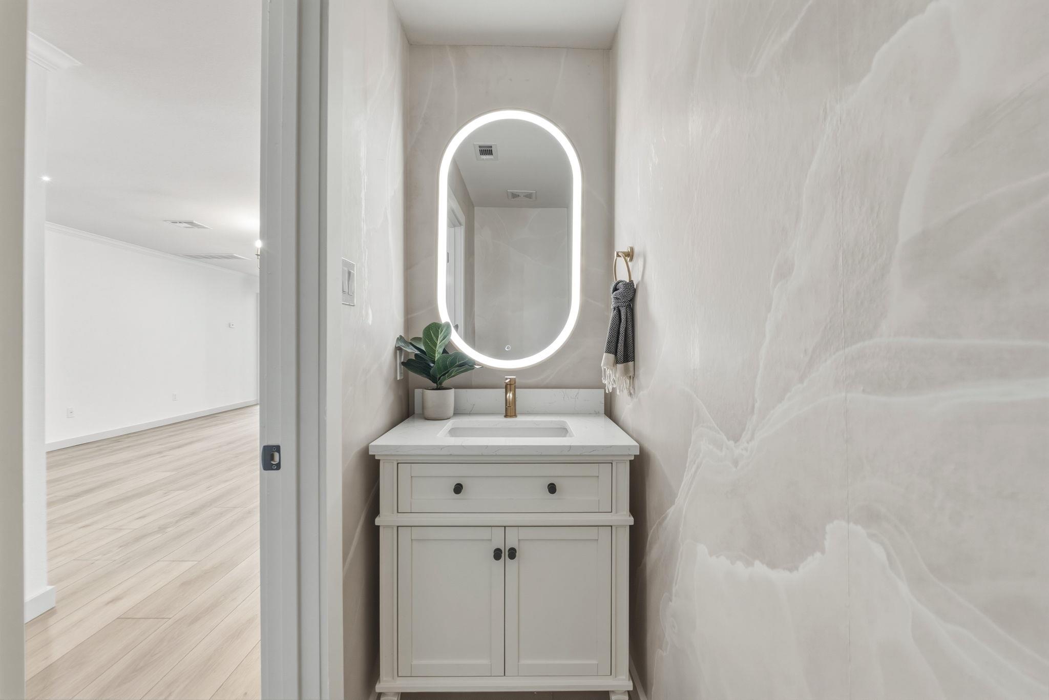 211 Banner Ave, Leander, TX 78641