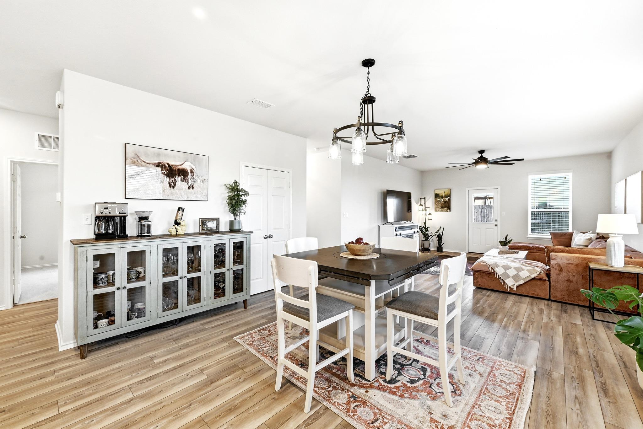 462 Tree Nut Loop, Buda, TX 78610