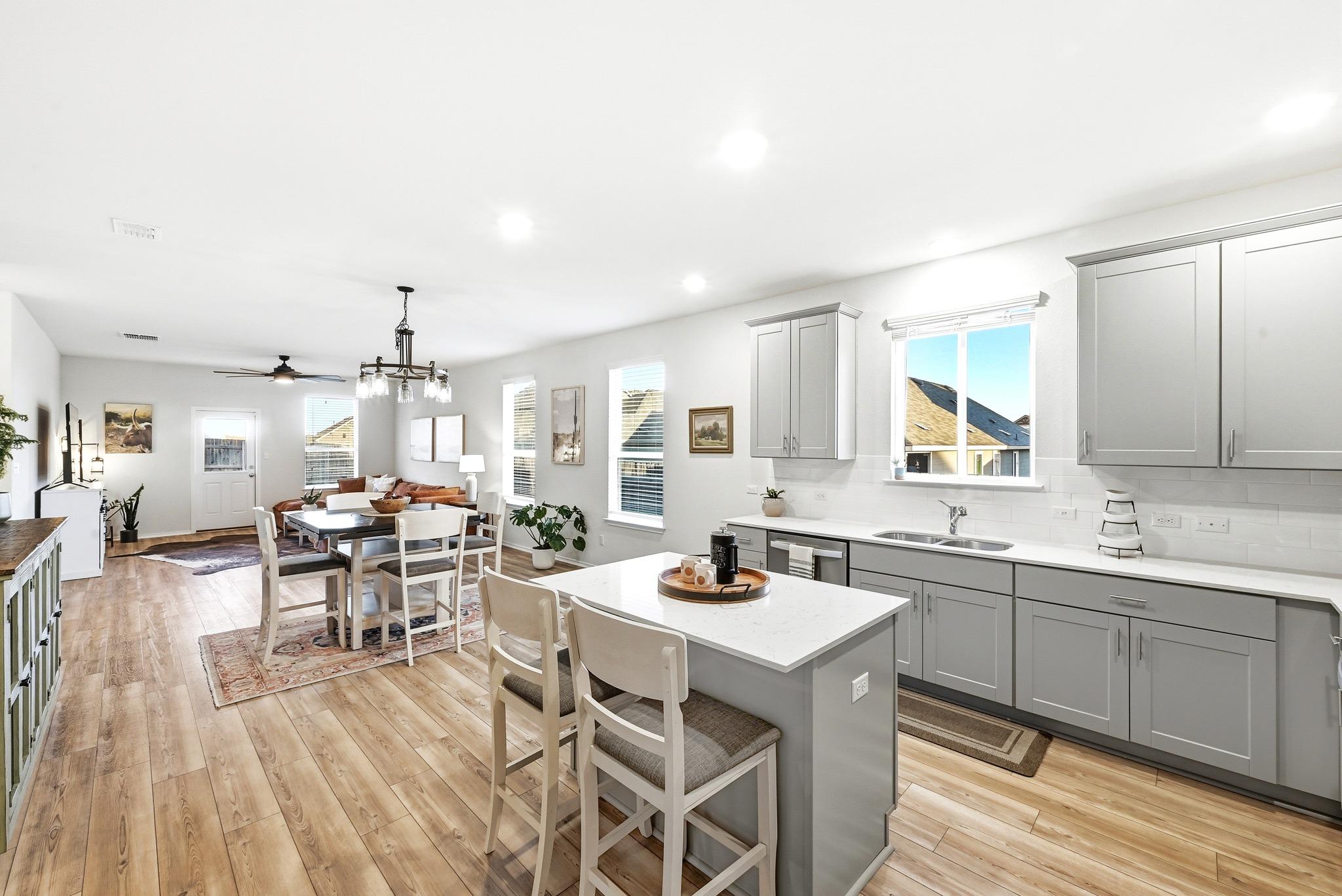 462 Tree Nut Loop, Buda, TX 78610