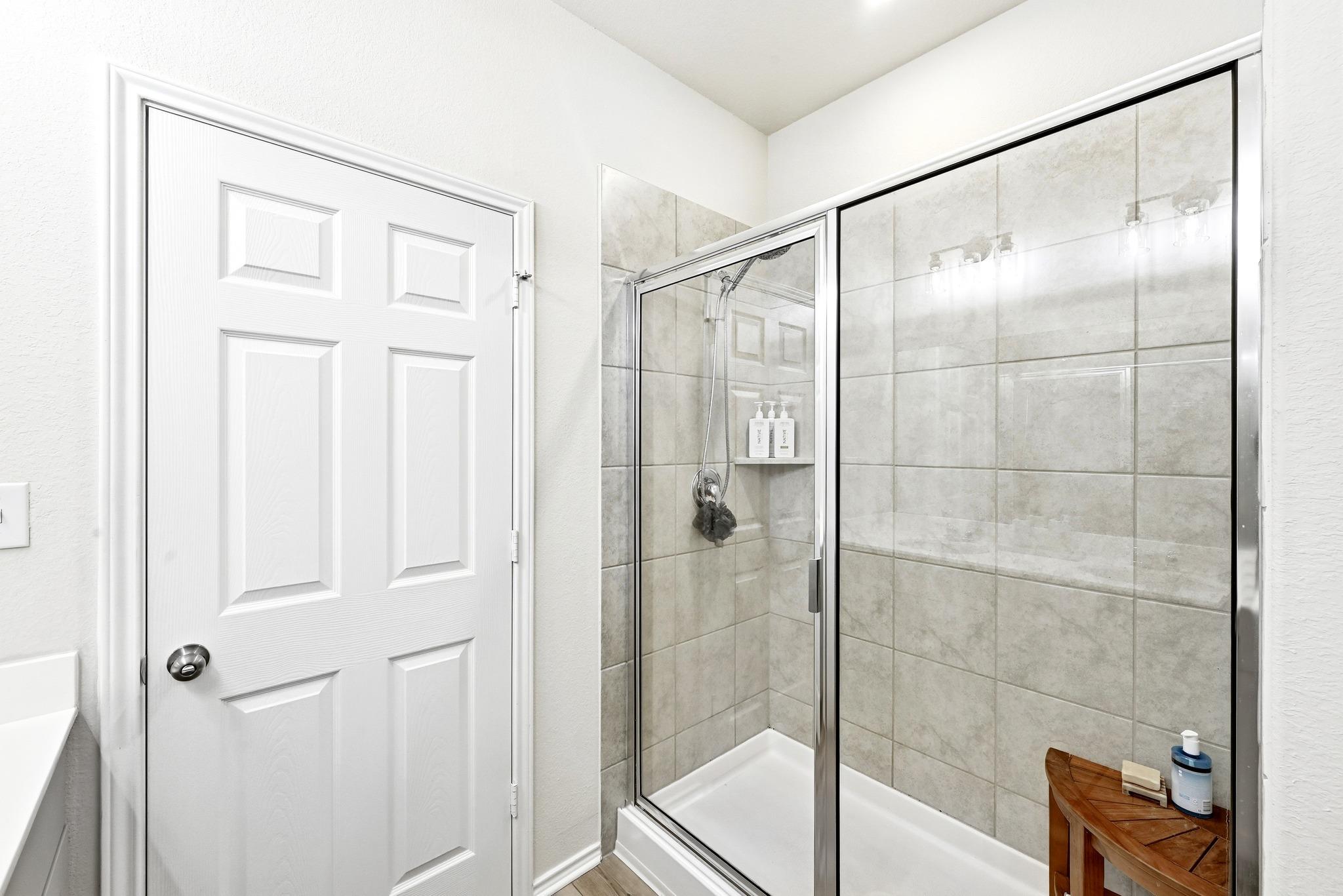 462 Tree Nut Loop, Buda, TX 78610