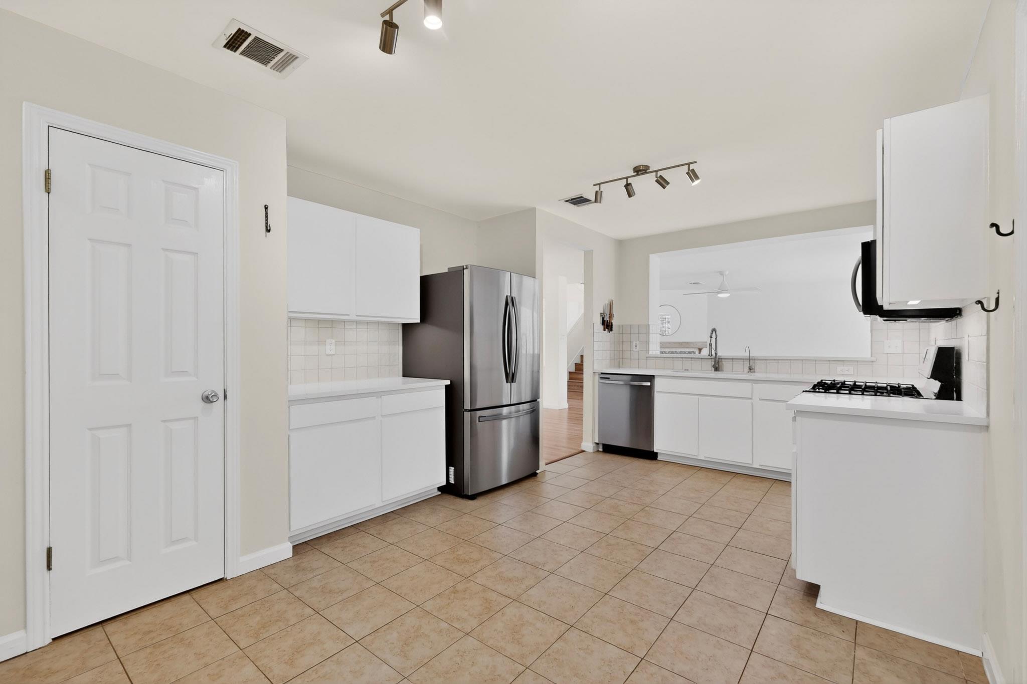 16704 Shipshaw River Cv, Leander, TX 78641