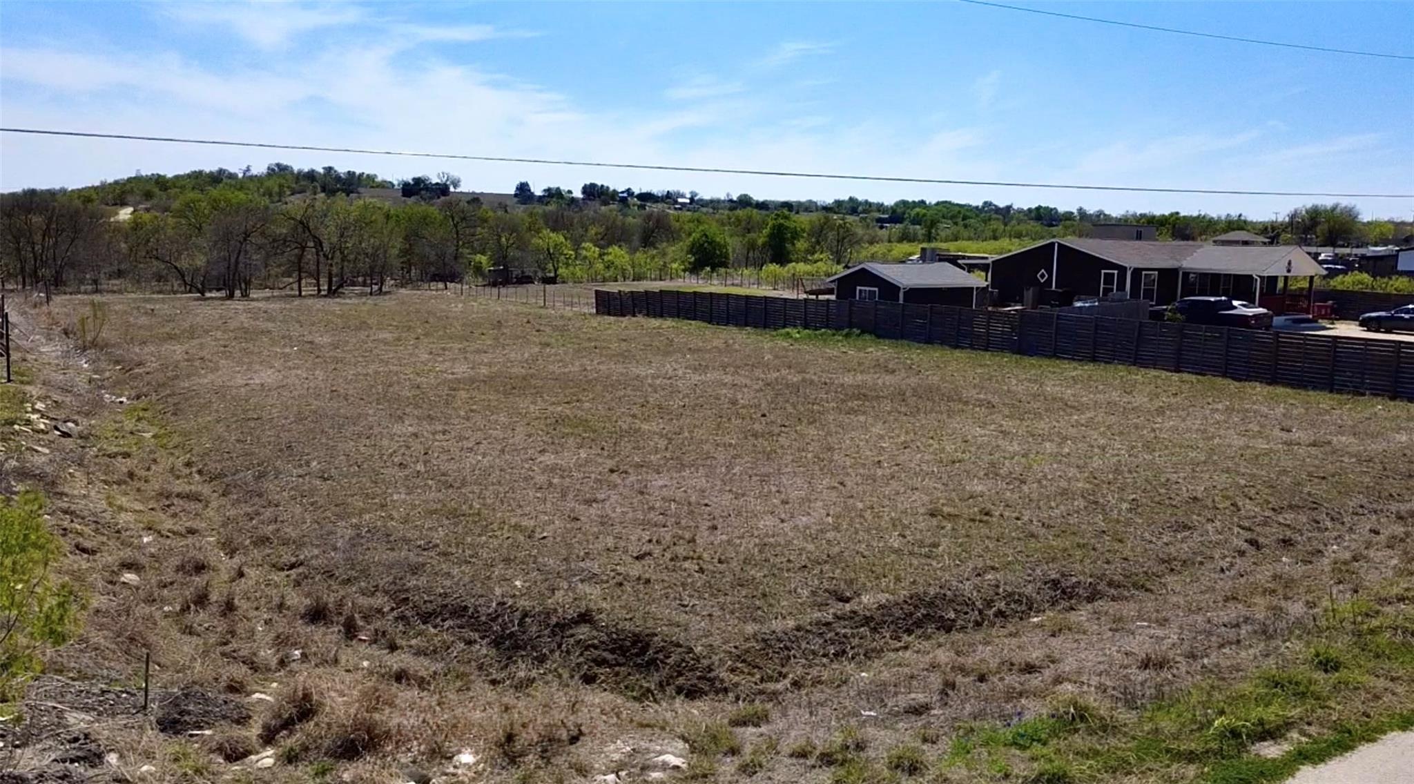 310 Rancho Linda Dr, Lockhart, TX 78644