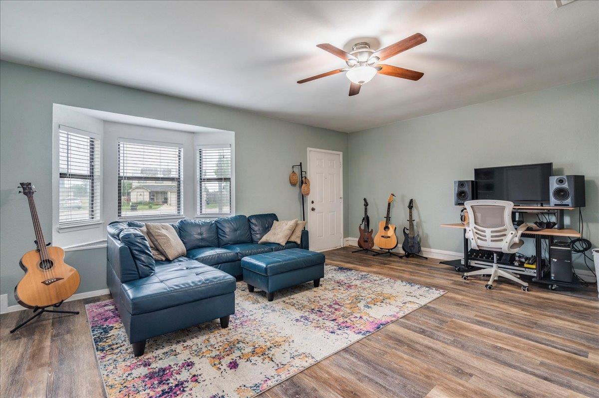 504 Egger Ct, Round Rock, TX 78664