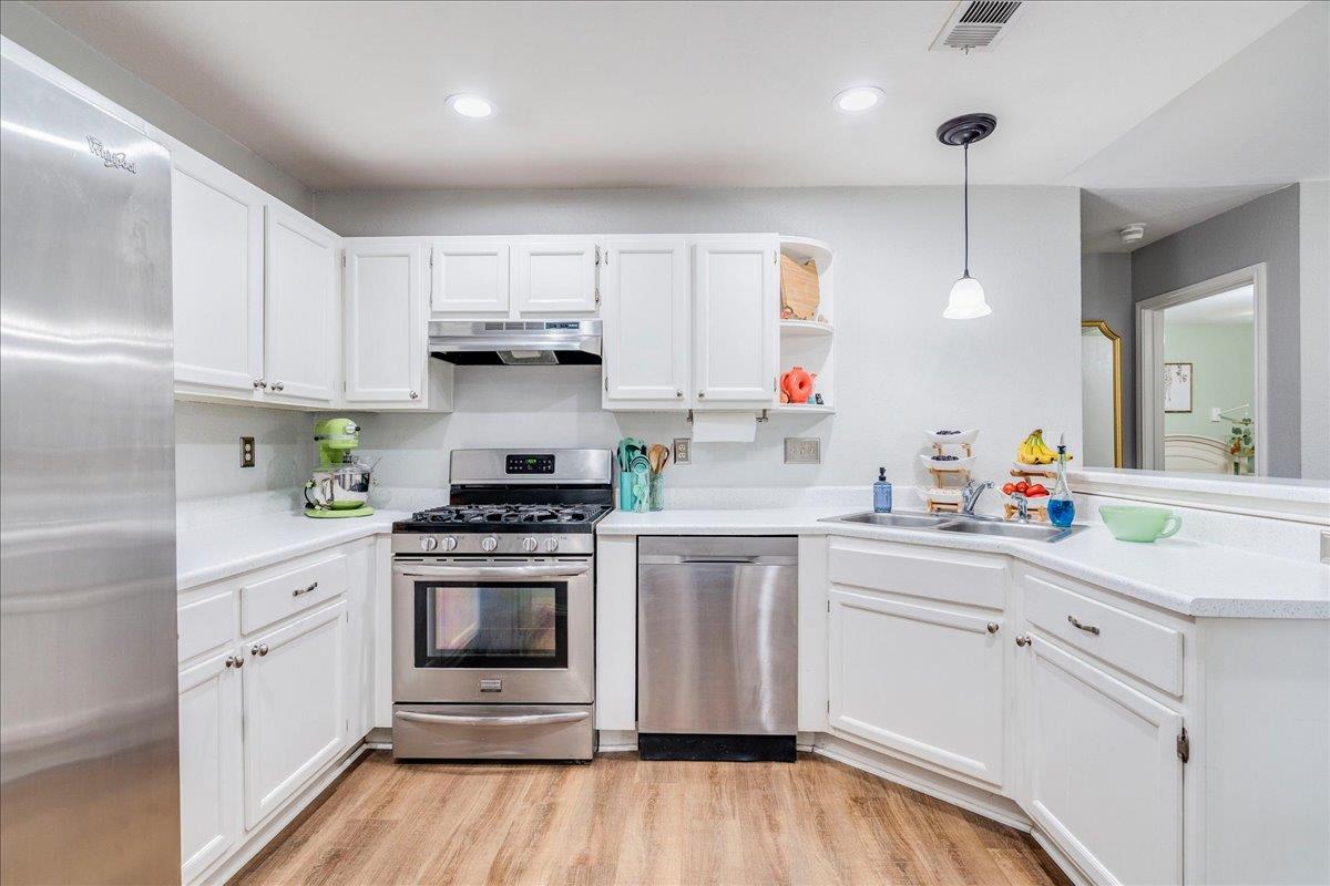 504 Egger Ct, Round Rock, TX 78664