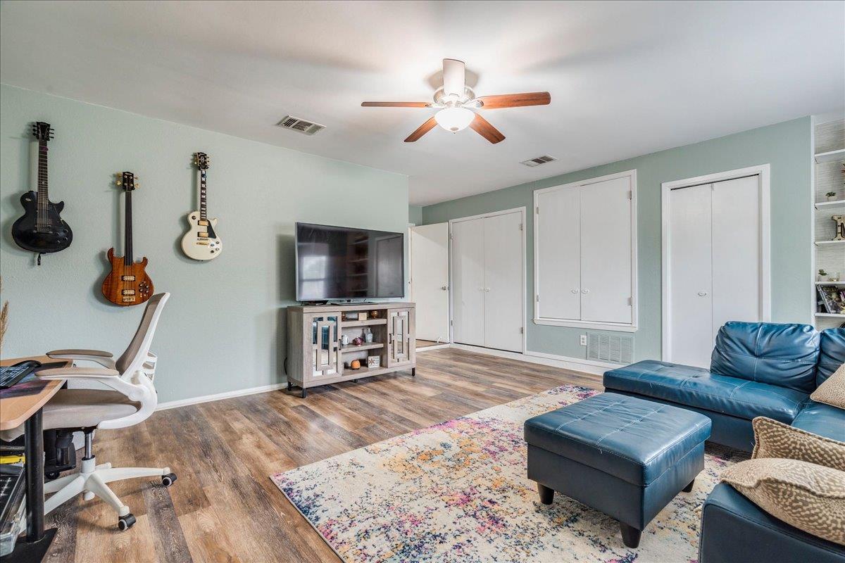 504 Egger Ct, Round Rock, TX 78664