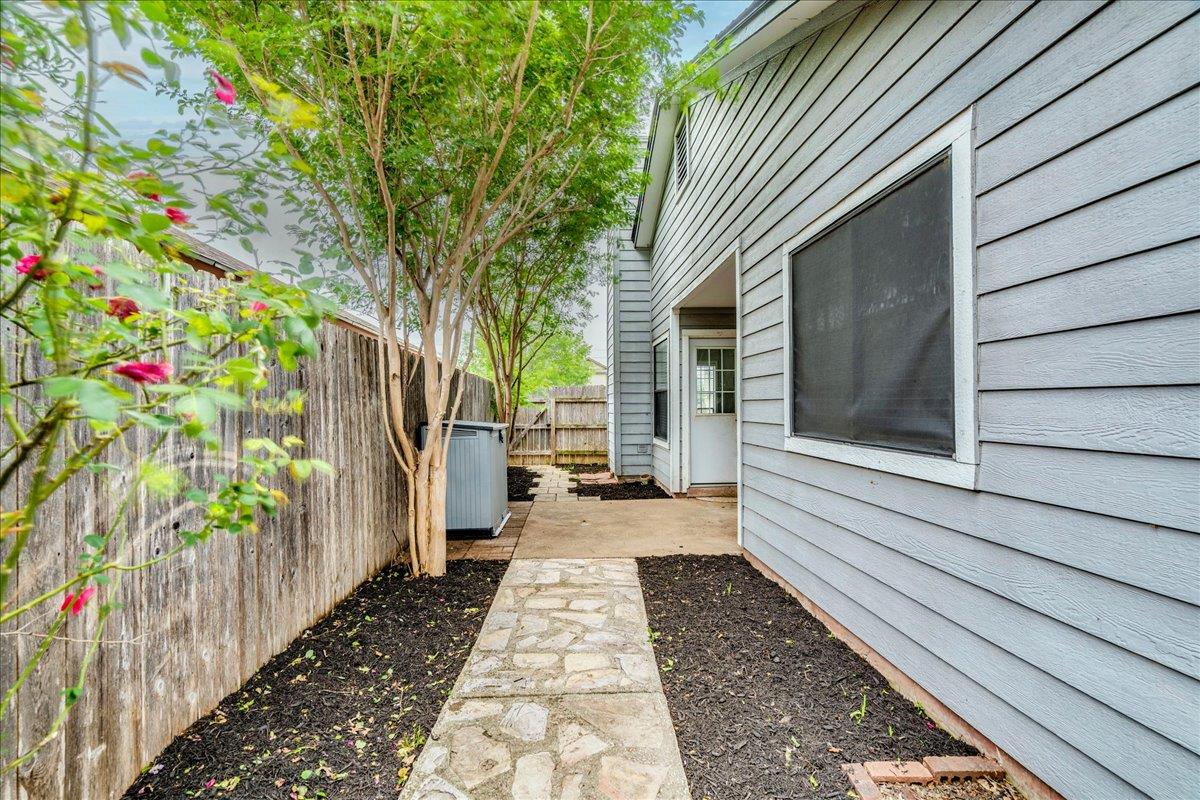 504 Egger Ct, Round Rock, TX 78664