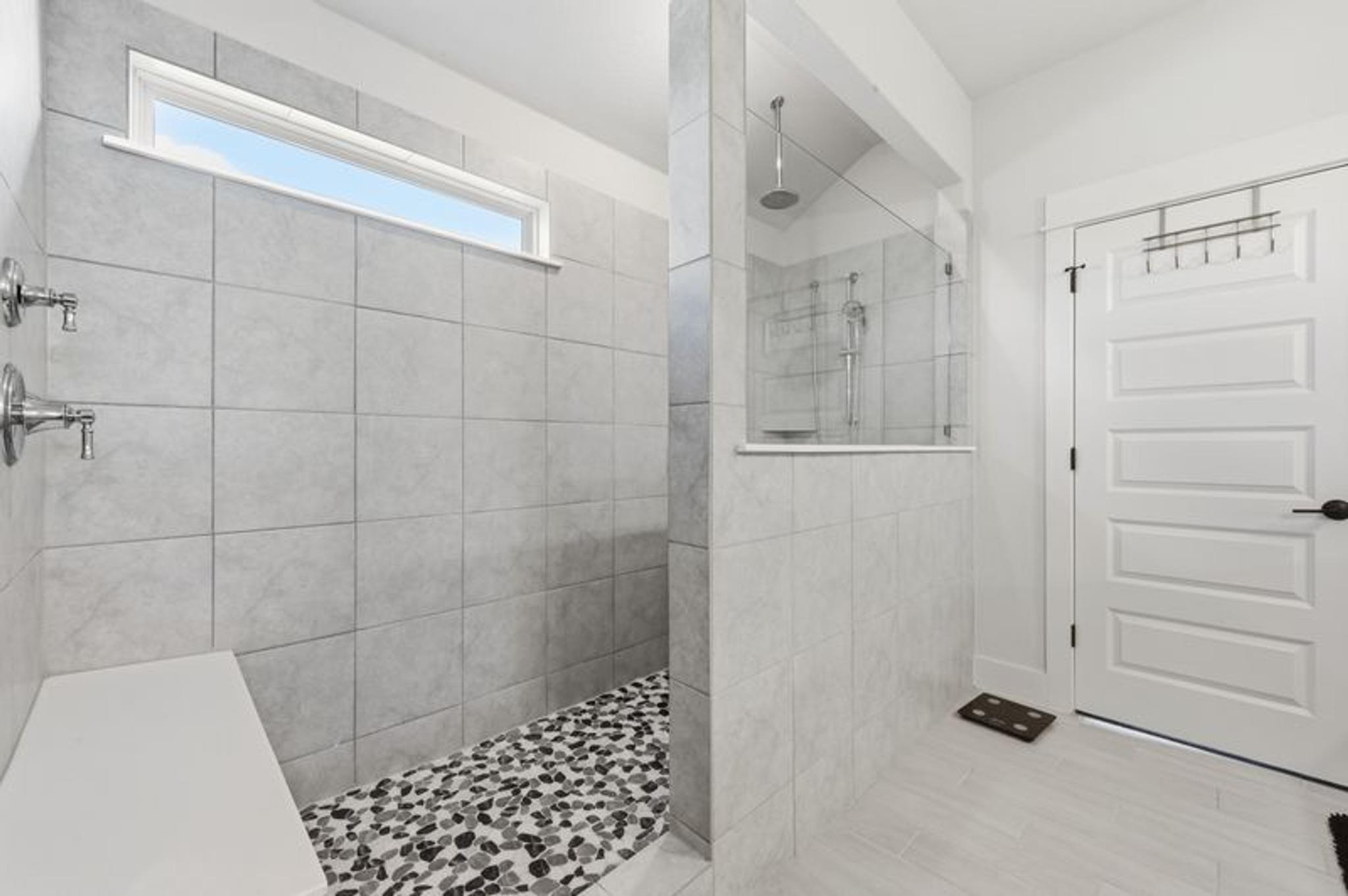 425 Purple Heart Dr, Buda, TX 78610