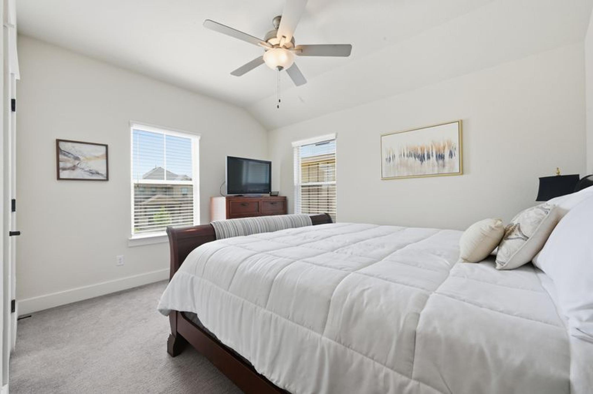 425 Purple Heart Dr, Buda, TX 78610