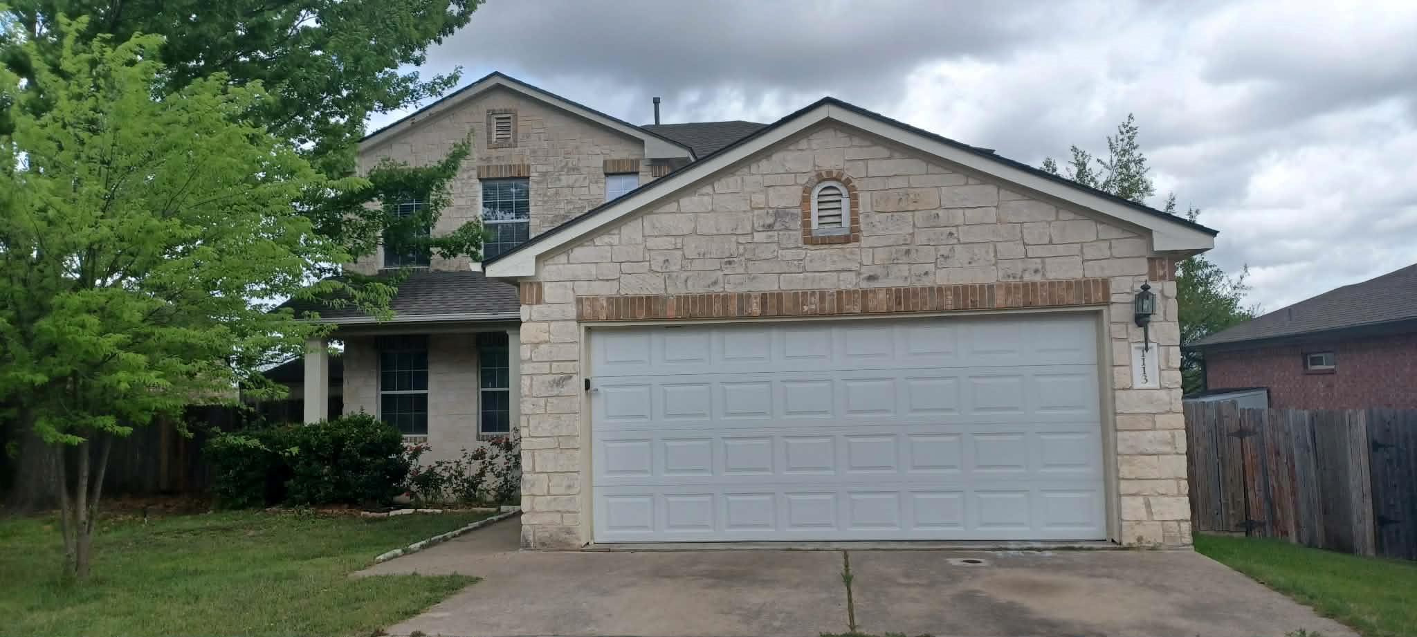 1113 Middle Brook Dr, Leander, TX 78641